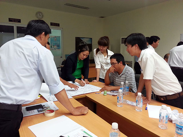 Kỹ năng bán hàng & chăm sóc Khách Hàng chuyên nghiệp - ISUZU (25 & 26.09.2014)